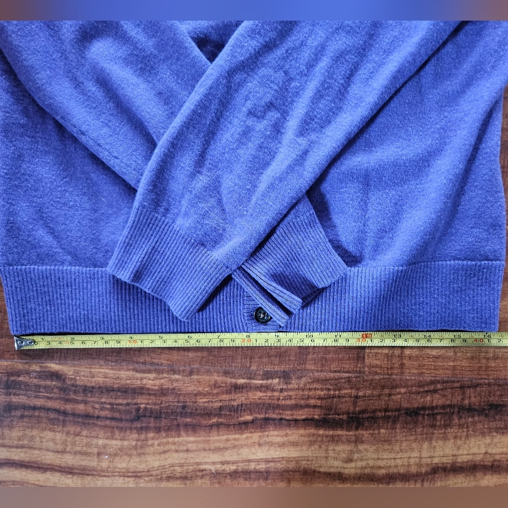Banana Republic Merino Wool Sweater - Picture 7 of 7